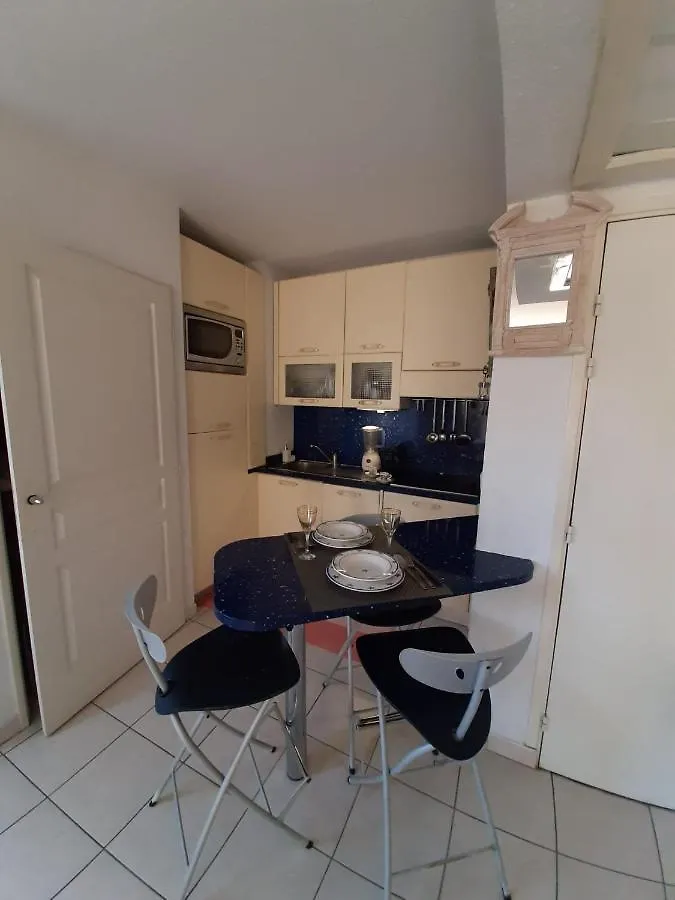 Studio Joli Nice France
