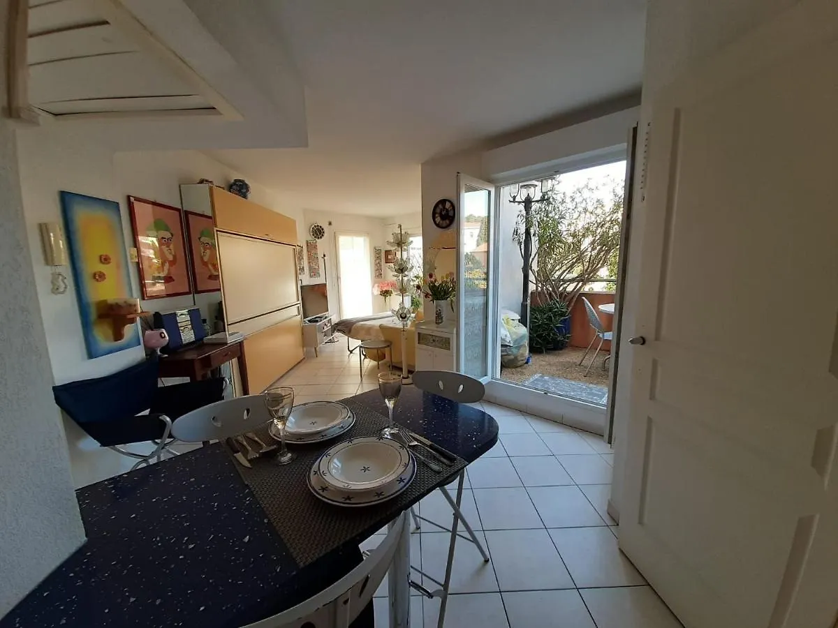 Studio Joli Nice France